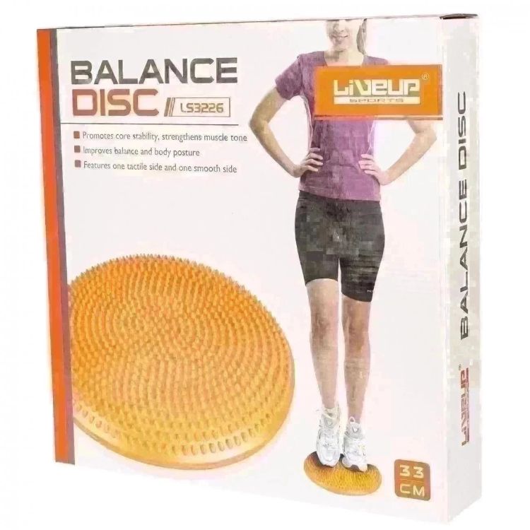 Sentar em uma cadeira, deitar no chão, ficar com 1 ou 2 pés. O Disco de Equilíbrio LIVEUP Sports faz com que o seu core (centro de força) trabalhe de forma eficaz, porque se centra sobre os músculos em qualquer posição.
<br>
<br>Perfeito para idosos e nas dores crônica das costas, para uso em terapia, em casa, no escritório, ou quando você viaja. Possibilita exercícios de propriocepção, treino de equilíbrio e coordenação, recuperação funcional em fase pós-operatória (ortopédica) e atua em carácter preventivo em futuras lesões articulares e musculares.
<br>
<br>Acompanha bomba de inflar.