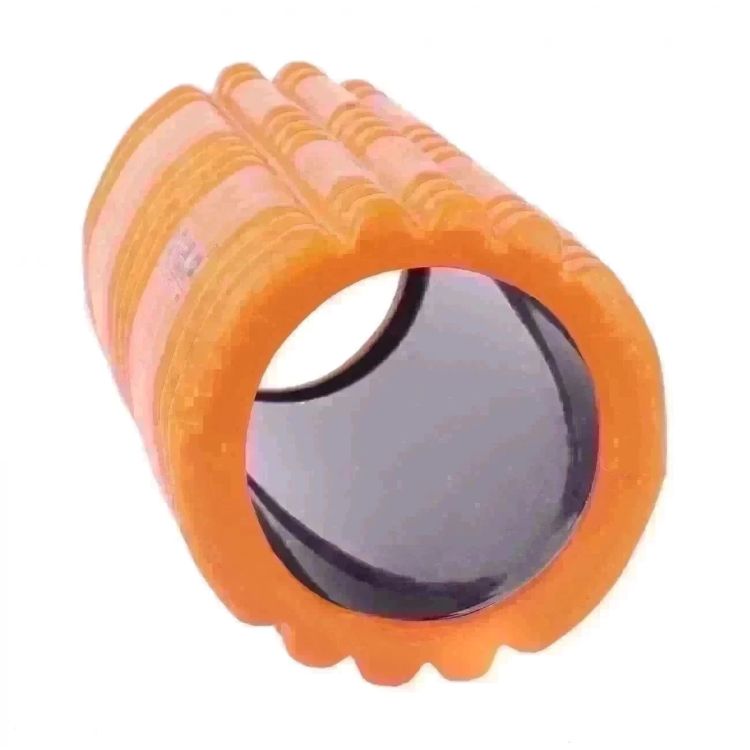 ESPECIFICAÇÕES:
<br>- Rolo de soltura texturizado Alto Relevo - Laranja
<br>- Utilizado para tensões musculares e stress, exercícios de equilíbrio trabalhando os músculos do abdômen, região lombar, glúteos e quadris.
<br>- Utilizado para alongamentos em aulas de YOGA e PILATES.
<br>- Serve também, para apoiar a coluna, joelho e pés.
<br>- Massageia o corpo aliviando as tensões, reabilitando músculos e tendões inflamados. 
<br>- Ajuda na flexibilidade, definição muscular e equilíbrio. Traz alívio imediato em dores musculares. É possível fazer vários movimentos e deslizamentos para se obter um resultado incrível. 
<br>- Muito usado por atletas para acelerar a recuperação dos músculos após treinos exaustivos. Utilizado também para reabilitação e dores crônicas no pescoço, lombar, costas, pernas etc. 
<br>- Higienizar com pano úmido e sabão neutro.
<br>
<br>CARACTERÍSTICAS:
<br>- Material PVC
<br>- Diâmetro: 
<br>- Comprimento:
<br>
<br>
<br>EMBALAGEM CAIXA:
<br>- Contém 01 Unidade
<br>- Peso: 
<br>- Altura: 13cm
<br>- Largura: 13cm
<br>- Comprimento: 32,5cm