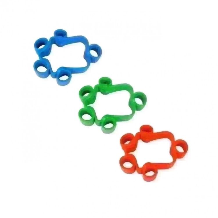 ESPECIFICAÇÕES
<br>· Projetado ergonomicamente para manter a mão na posição apropriada
<br>durante o exercício.
<br>
<br>APLICAÇÕES
<br>- O Extensor Elástico para Fortalecimento dos Dedos Liveup Sports é uma ótima maneira de melhorar a musculatura das mãos e dedos e manter o corpo ativo em qualquer lugar.
<br>- Seu tamanho compacto é ideal para ser utilizado no conforto do lar ou para levar em viagens. 
<br>- Basta encaixá-lo nos dedos e começar a exercitar com movimentos de abrir e fechar. .
<br>- Ajuda no fortalecimento dos dedos;
<br>· Indicado para uso em academias, clínicas, escolas, clubes e residências
<br>· Ajuda na recuperação de pequenas lesões e problemas de má articulação
<br>
<br>DESCRIÇÃO
<br>· Vendido a unidade
<br>- Extensor Elástico para Fortalecimento dos Dedos - 4kg/8.8LB - Verde