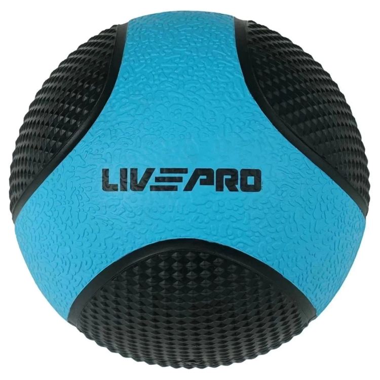 As Bolas Medicinais são uma importante ferramenta para o treinamento da potência no esporte. Podem ser utilizadas tanto para o treinamento da força como no treinamento pliométrico.
<br>
<br>Para o treino de força sem quique, resistência, trabalho cardiovascular e recuperação de lesões. Utilização regular em ambiente doméstico, acabamento superficial antiderrapante, pode ser usado em piscina.
<br>
<br>*Pliometria tem como base principal o alongamento e encurtamento muscular, é um método de treinamento criado para desenvolver e aprimorar a capacidade máxima de exercer energia num ato de explosão.