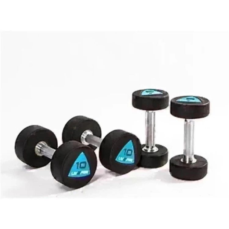 HALTERES DE URETANO LP8002
<br>
<br>Os halteres de poliuretano são feitos de liga de aço prensada em aço sólido com uma soldagem externa completa. A estrutura desses halteres é muito compacta para atingir a resistência máxima, evitar danos e manutenção secundária. A cabeça tem até 8 mm de espessura com uma camada de poliuretano com excelente absorção de choque e capacidade de amortecimento. Isso pode proteger efetivamente o piso e o equipamento ao redor. As alças têm um serrilhado de diamante de média intensidade que melhora a aderência e o conforto. As superfícies das alças são revestidas com cromo duro que não enferrujam facilmente e estendem a vida útil dos halteres. Esses halteres têm um excelente histórico de desempenho e têm preços moderados. Você pode exercitar perfeitamente os músculos do seu corpo com eles.
<br>
<br>1. Precisão e diversidade
<br>Esses halteres de poliuretano têm uma alta faixa de peso de 2 kg a 50 kg (5 lbs a 110 lbs). Eles são de alta qualidade e muito duráveis. O peso da cabeça de cada haltere de aço sólido é precisamente calculado, cortado e perfurado, para uma tolerância de peso de +/- 2%.